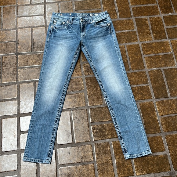 Miss Me Embellished Midrise Signature Skinny Jean - Picture 2 of 14